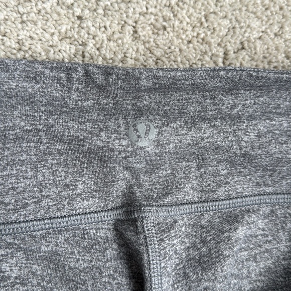 Lululemon Wunder Under Leggings - Picture 3 of 4